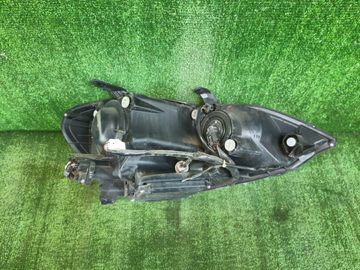 ФАРА НА TOYOTA IPSUM ACM21W