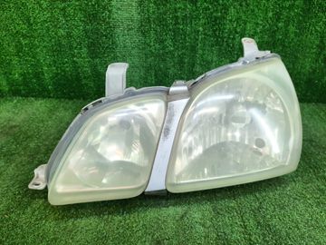 ФАРА НА TOYOTA GAIA SXM10G