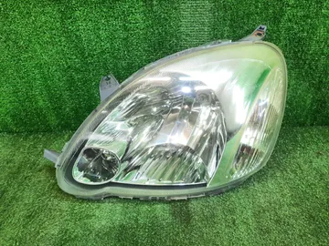 ФАРА НА TOYOTA VITZ NCP10