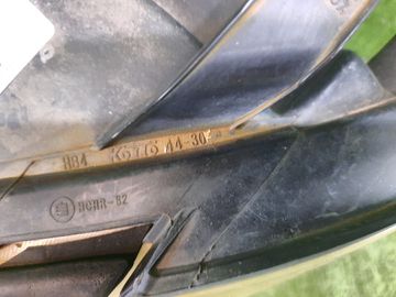 ФАРА НА TOYOTA IPSUM ACM21W