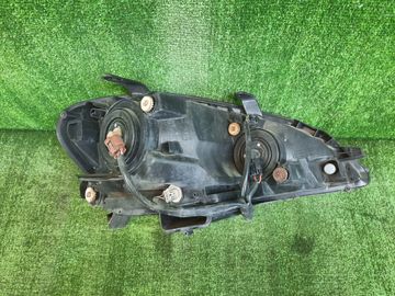 ФАРА НА TOYOTA IPSUM ACM21W