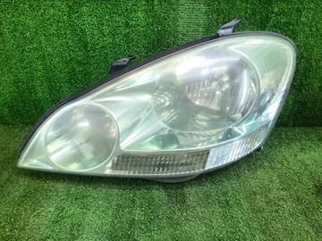 ФАРА НА TOYOTA IPSUM ACM21W