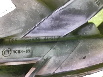 ФАРА НА TOYOTA IPSUM ACM21W