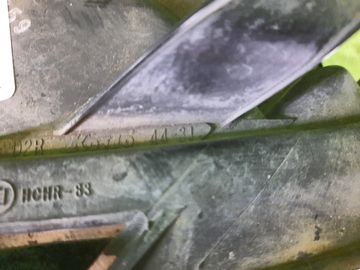 ФАРА НА TOYOTA IPSUM ACM21W