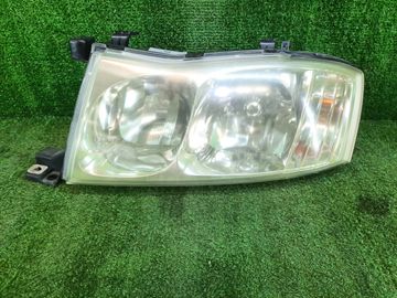 ФАРА НА NISSAN CEDRIC MY34