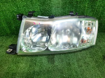 ФАРА НА NISSAN CEDRIC MY34
