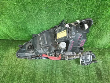 ФАРА НА LEXUS IS250 GSE20