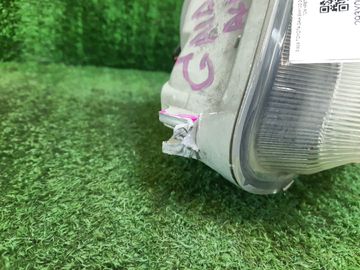 ФАРА НА TOYOTA GAIA SXM10G