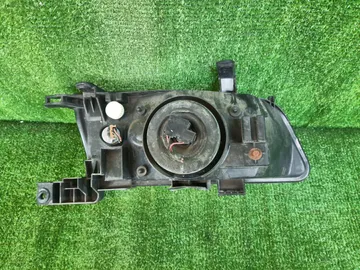 ФАРА НА NISSAN SUNNY B15