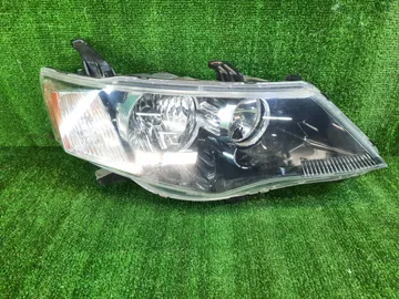 ФАРА НА MITSUBISHI OUTLANDER CW5W