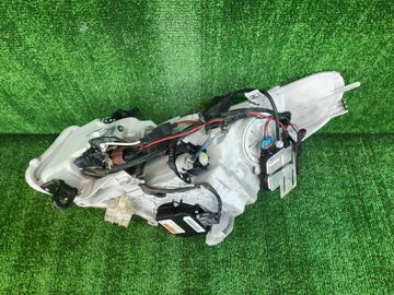 ФАРА НА NISSAN SKYLINE V36