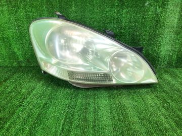ФАРА НА TOYOTA IPSUM ACM21W