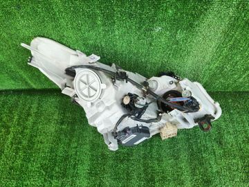 ФАРА НА NISSAN SKYLINE V36