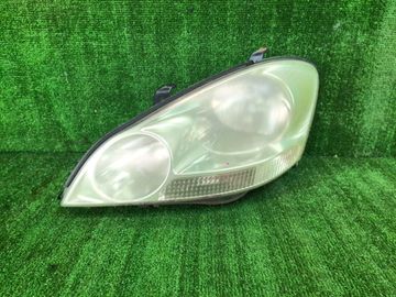 ФАРА НА TOYOTA IPSUM ACM21W
