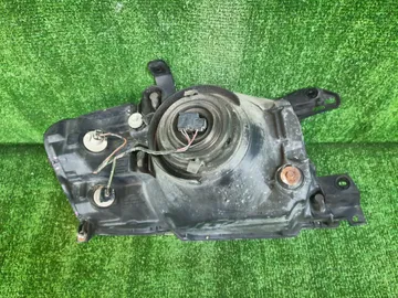 ФАРА НА MITSUBISHI PAJERO V65W