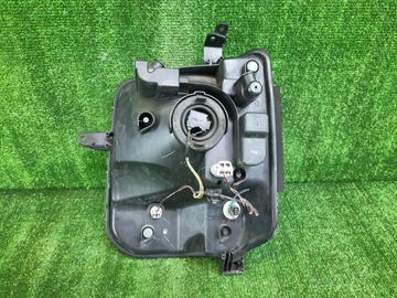 ФАРА НА SUZUKI EVERY DA17V