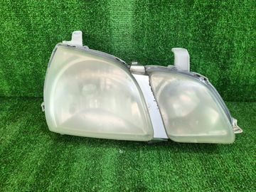 ФАРА НА TOYOTA GAIA SXM10G