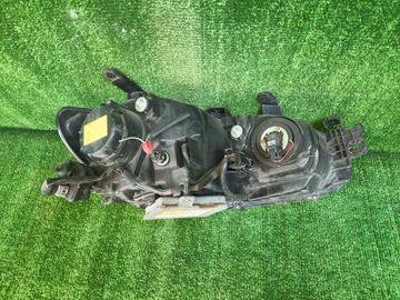 ФАРА НА MITSUBISHI AIRTREK CU2W