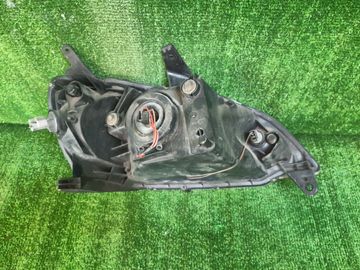 ФАРА НА DAIHATSU YRV M211G