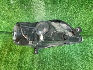 ФАРА НА VOLKSWAGEN PASSAT B6