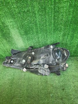 ФАРА НА TOYOTA IPSUM ACM21W