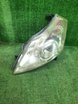 ФАРА НА NISSAN PRESAGE TU31