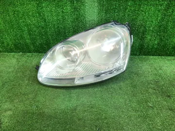 ФАРА НА VOLKSWAGEN GOLF 1K1