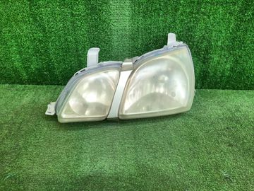 ФАРА НА TOYOTA GAIA SXM10G