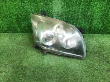 ФАРА НА TOYOTA AVENSIS AZT251