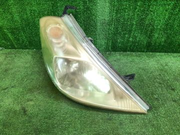 ФАРА НА NISSAN PRESAGE TU31