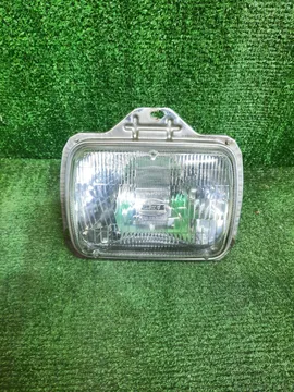 ФАРА НА TOYOTA NOAH SR40G