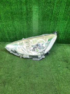 ФАРА НА TOYOTA AQUA NHP10