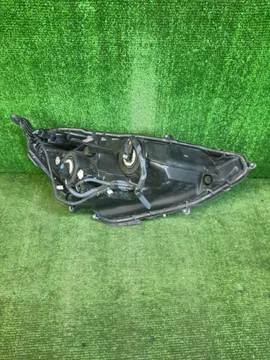 ФАРА НА TOYOTA AQUA NHP10