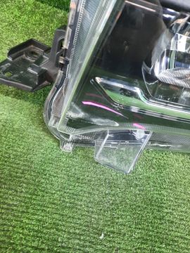 ФАРА НА DAIHATSU TAFT LA900S