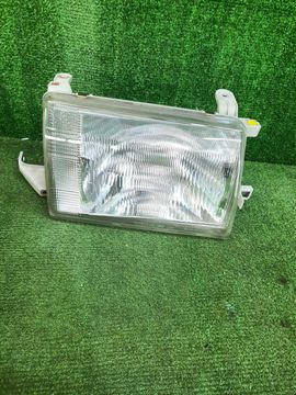 ФАРА НА TOYOTA CROWN COMFORT YXS10