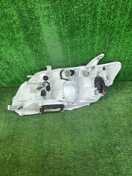 ФАРА НА TOYOTA COROLLA  AXIO NZE141