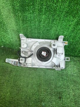 ФАРА НА TOYOTA CROWN COMFORT YXS10