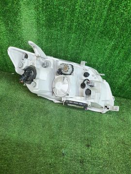 ФАРА НА TOYOTA COROLLA  AXIO NZE141