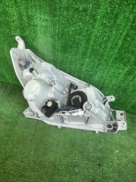 ФАРА НА TOYOTA RUSH J200E