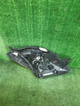 ФАРА НА TOYOTA VITZ KSP90