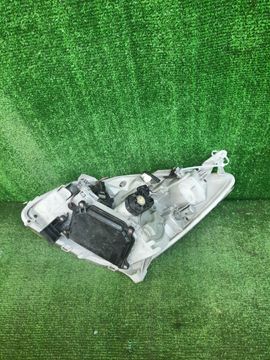 ФАРА НА TOYOTA COROLLA SPACIO NZE121N