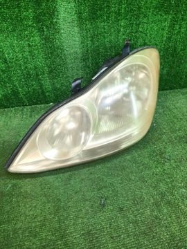 ФАРА НА TOYOTA IPSUM ACM21W