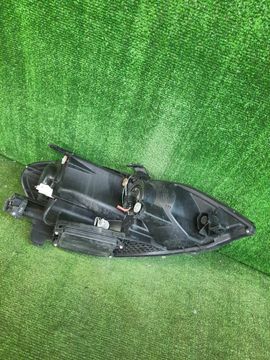 ФАРА НА TOYOTA IPSUM ACM21W