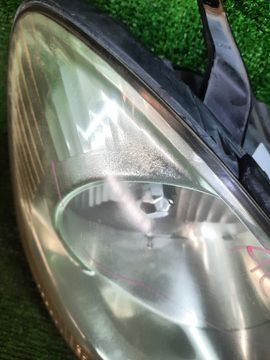 ФАРА НА TOYOTA IPSUM ACM21W