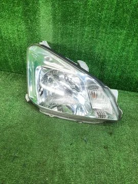 ФАРА НА TOYOTA PREMIO NZT240