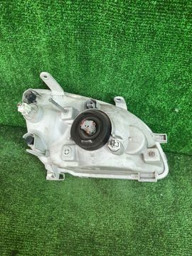 ФАРА НА TOYOTA RAUM EXZ10