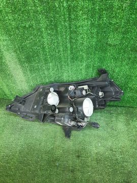 ФАРА НА NISSAN PRESAGE TU31