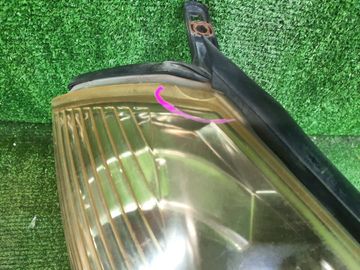 ФАРА НА NISSAN WINGROAD Y11