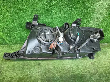 ФАРА НА NISSAN GLORIA MY34