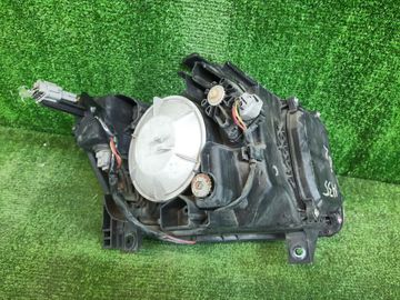 ФАРА НА NISSAN STAGEA M35